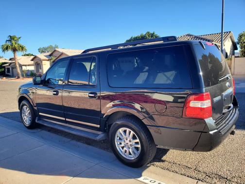 Black 2014 Ford Expedition EL King Ranch