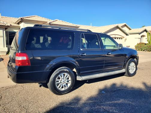 Black 2014 Ford Expedition EL King Ranch