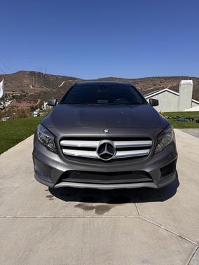 Gray 2016 Mercedes-Benz GLA-Class GLA 250