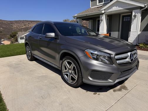 Gray 2016 Mercedes-Benz GLA-Class GLA 250