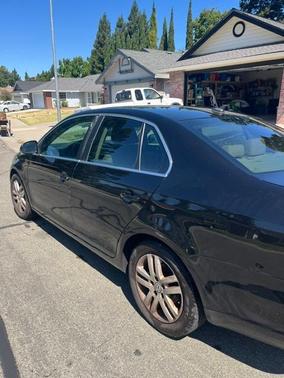 Black 2009 Volkswagen Jetta TDI