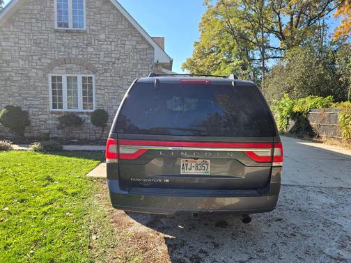 Gray 2017 Lincoln Navigator L Select
