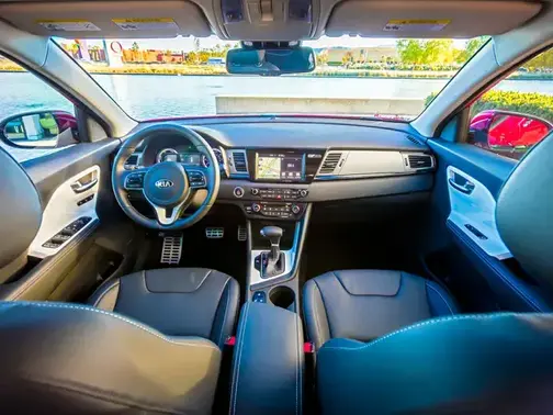 Gray 2018 Kia Niro EX