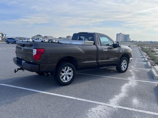 2017 Nissan Titan XD SV