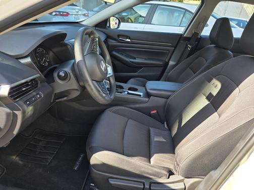 2022 Nissan Altima 2.5 S
