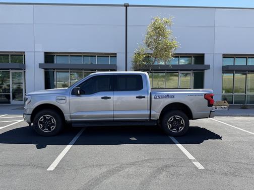 2023 Ford F-150 Lightning XLT