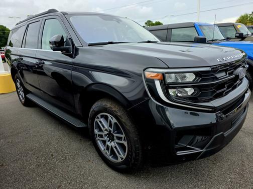 2025 Ford Expedition Max Active 4x4