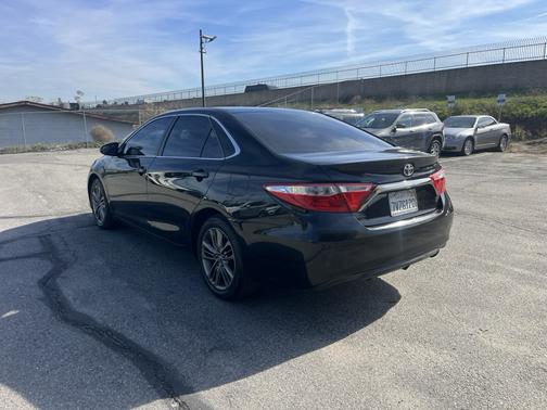 2015 Toyota Camry SE