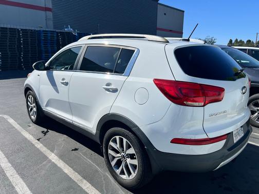 White 2014 Kia Sportage LX