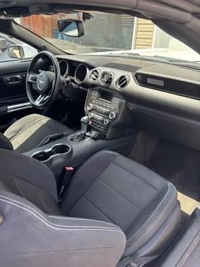 2015 Ford Mustang V6