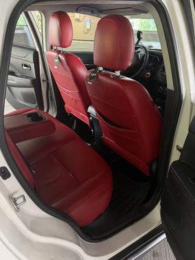 White 2017 Mitsubishi Outlander Sport 2.0 LE