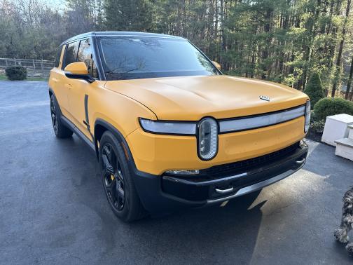 2024 Rivian R1S Adventure Quad-Motor Large Package