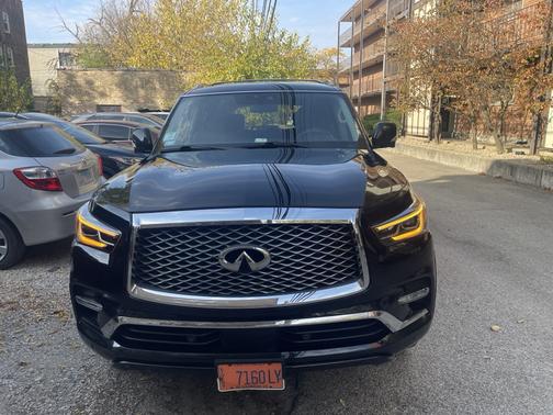 2021 INFINITI QX80 LUXE