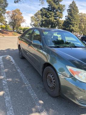 Green 2003 Toyota Camry LE