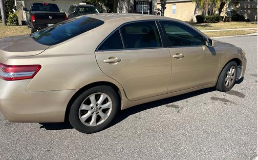 2011 Toyota Camry LE