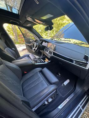 Gray 2022 BMW X7 xDrive40i