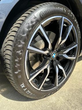 Gray 2022 BMW X7 xDrive40i