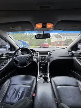 2011 Hyundai SONATA Limited