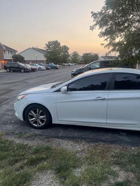 2011 Hyundai SONATA Limited