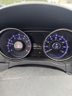 2011 Hyundai SONATA Limited