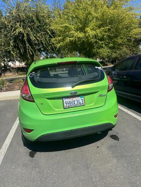 Green 2014 Ford Fiesta SE