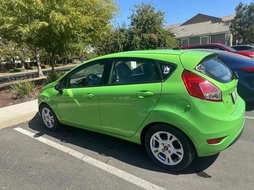 Green 2014 Ford Fiesta SE
