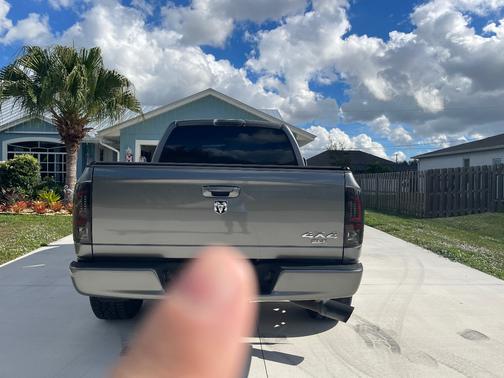 2007 Dodge Ram 2500 SLT Mega Cab