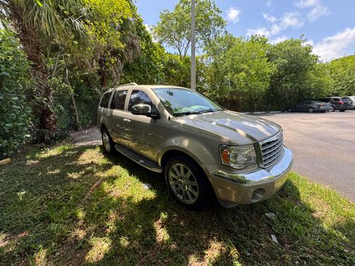 2009 Chrysler Aspen Limited