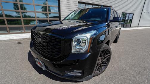 Black 2019 GMC Yukon XL Denali