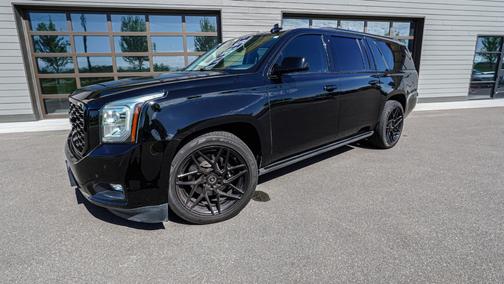 Black 2019 GMC Yukon XL Denali