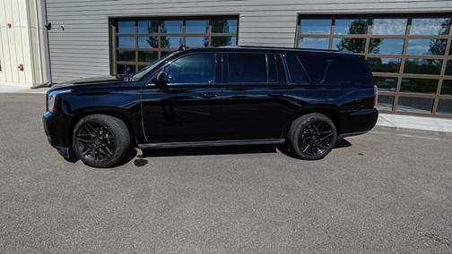Black 2019 GMC Yukon XL Denali
