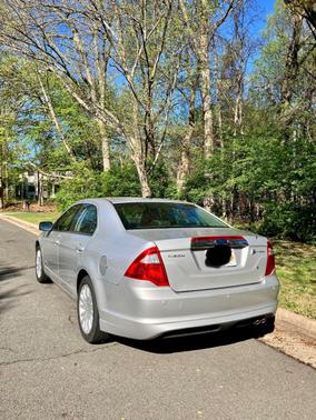 2010 Ford Fusion Hybrid Base