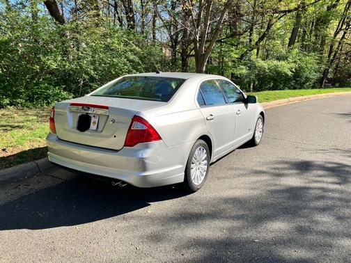 2010 Ford Fusion Hybrid Base