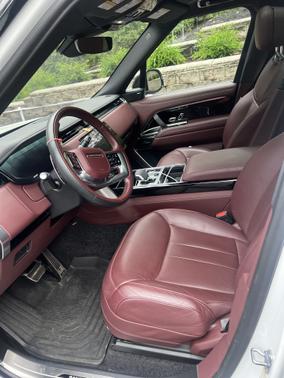 2023 Land Rover Range Rover P530 SE SWB