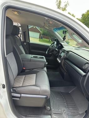 White 2016 Toyota Tundra SR