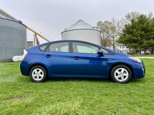 2011 Toyota Prius III