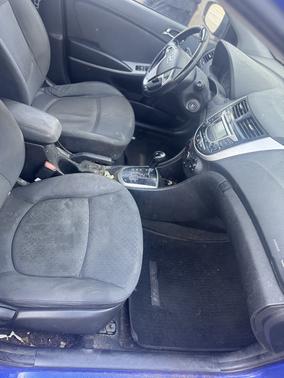 2013 Hyundai Accent SE