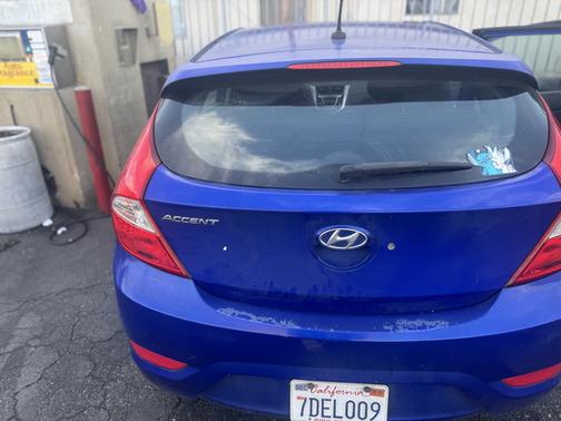 2013 Hyundai Accent SE