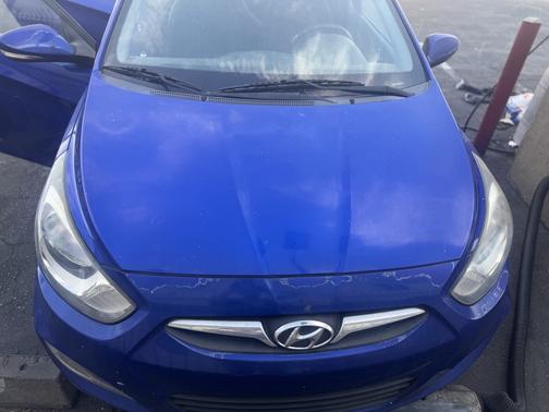 2013 Hyundai Accent SE