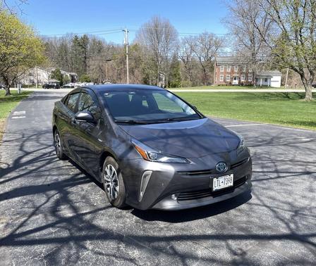 2021 Toyota Prius LE