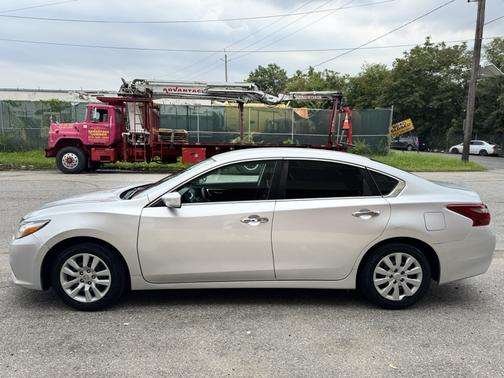 Silver 2018 Nissan Altima 2.5 S