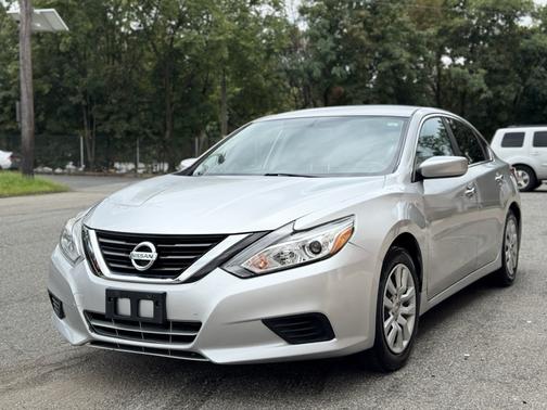Silver 2018 Nissan Altima 2.5 S