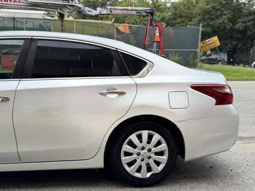 Silver 2018 Nissan Altima 2.5 S