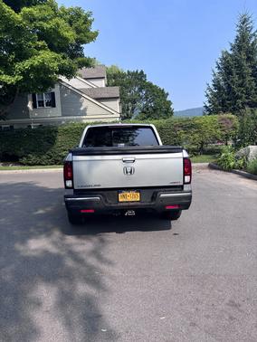 Silver 2018 Honda Ridgeline RTL-E