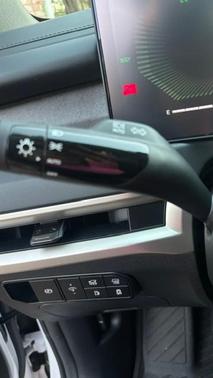White 2027 Kia Telluride Hybrid EX