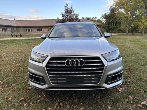 2019 Audi Q7 55 Premium Plus