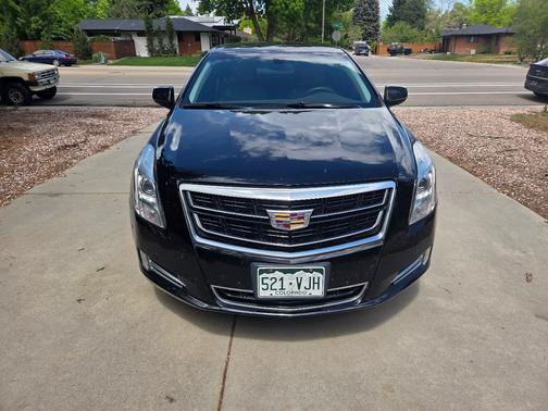 Black 2016 Cadillac XTS Luxury