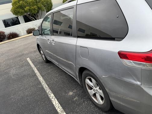 2012 Toyota Sienna LE