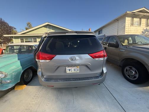 2012 Toyota Sienna LE