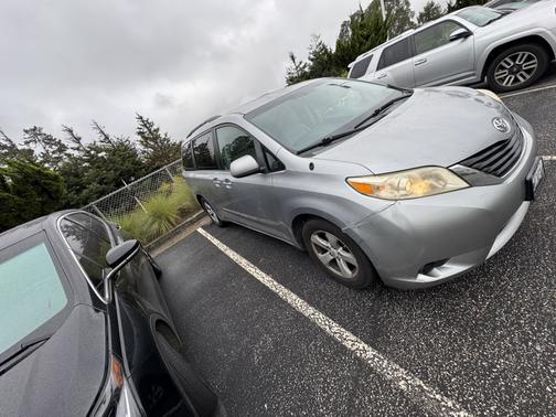 2012 Toyota Sienna LE